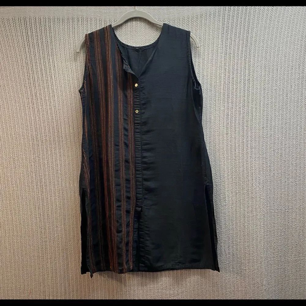 unbranded LAGENLOOK embroidered button detail side slit navy blue blouse